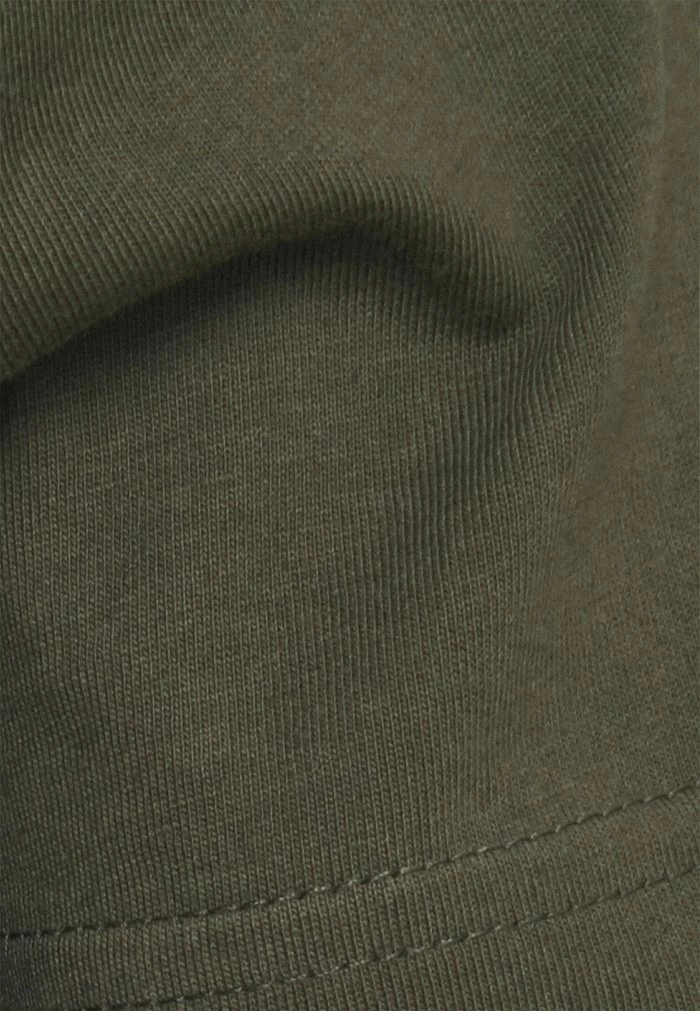 Pier One 5 PACK - Basic T-shirt - Black/white/light Grey 10 Pier One 5 PACK - Basic T-shirt - Black/white/light Grey - Image 10