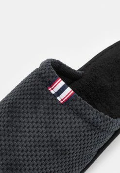 Pier One Slippers - Black -Pier One Shop 0379114a66bd48d881979d3d1b73626d