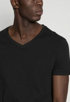 Pier One 5 PACK - Basic T-shirt - White/blue/black -Pier One Shop 04339dc8a41b4f87892bcf5988fa14bc