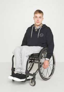 Pier One Sweatshirt - Black 17 Pier One Sweatshirt - Black -Pier One Shop 05267c9511b04bee945f356f818098f8