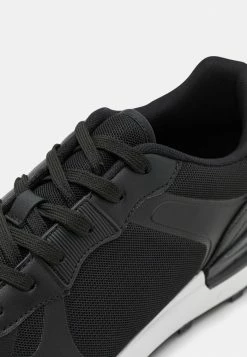 Pier One Trainers - Black 11 Pier One Trainers - Black -Pier One Shop 0ba6b7286a224ab6b6003cc22d8c13d8