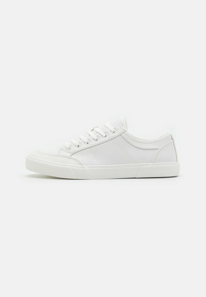 Pier One Trainers - White 1 Pier One Trainers - White