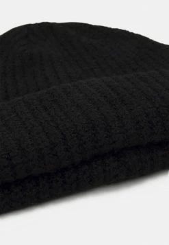 Pier One SHORT MICRO BEANIE UNISEX - Beanie - Black 5 Pier One SHORT MICRO BEANIE UNISEX - Beanie - Black -Pier One Shop 0ebb65d54b0643c5908d2c2364f4ca2c