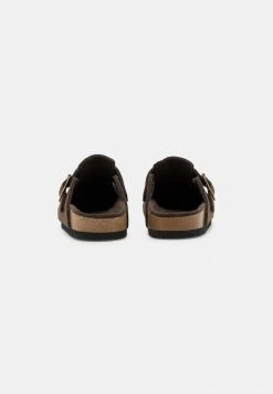 Pier One UNISEX - Slippers - Brown -Pier One Shop 16a7e24171c449128877e78a9626ce81