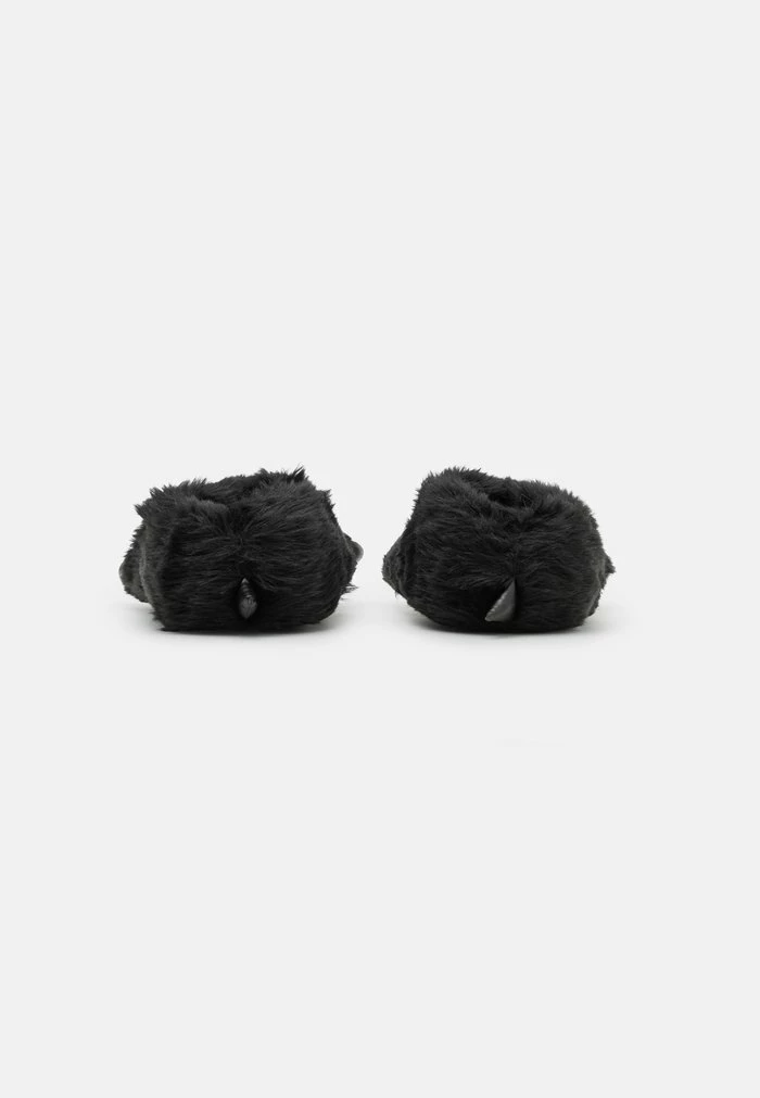 Pier One Slippers - Black 3 Pier One Slippers - Black - Image 3