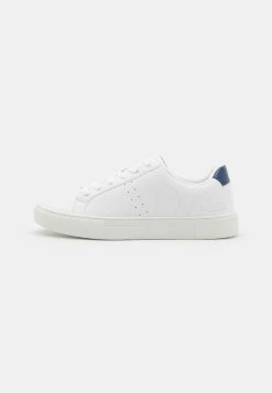 Pier One Trainers - White