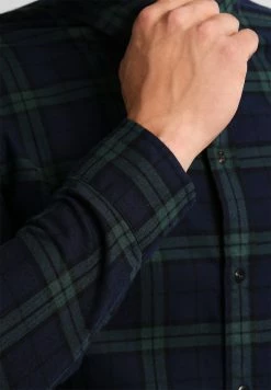 Pier One Shirt - Green / Blue 10 Pier One Shirt - Green / Blue -Pier One Shop 1d4943960e8d4fe294723e59d14e7516