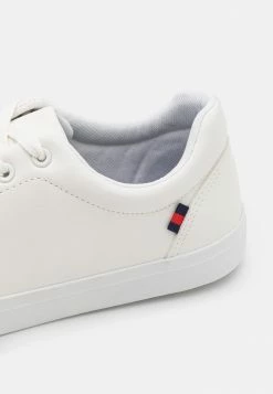 Pier One UNISEX - Trainers - White -Pier One Shop 1e08045fec014ab382da64da74b462a7