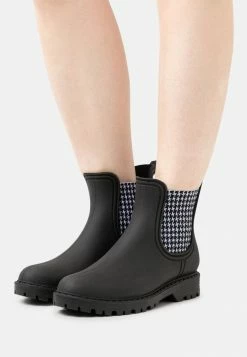 Pier One Classic Ankle Boots - Black