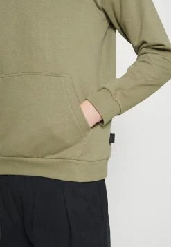 Pier One CORE SCRIPT - Sweatshirt - Green 11 Pier One CORE SCRIPT - Sweatshirt - Green -Pier One Shop 26d939e490c54f3c8d85b47a2b3ccbfc