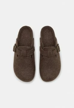 Pier One UNISEX - Slippers - Brown -Pier One Shop 285955abbdeb4f4b8f0c2df9b05bcf3e