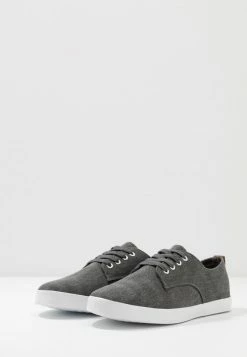 Pier One UNISEX - Trainers - Dark Gray 8 Pier One UNISEX - Trainers - Dark Gray -Pier One Shop 2baa687dfa2b4c0fabb4774f01cf9b35