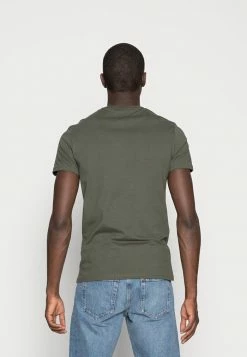 Pier One 3 PACK - Basic T-shirt - Black/grey/green -Pier One Shop 302b28ae9cfb4ba48ebdbc5d108d4998