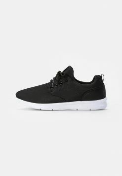 Pier One Trainers - Black White