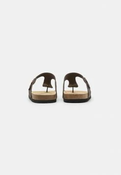 Pier One UNISEX - T-bar Sandals - Brown 8 Pier One UNISEX - T-bar Sandals - Brown -Pier One Shop 370a24f1bbc041fbb70516a59b68c571