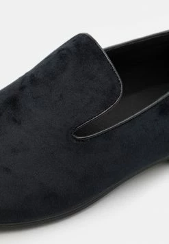 Pier One Slip-ons - Black 11 Pier One Slip-ons - Black -Pier One Shop 3a246ffb5f6143168465ead987586f58