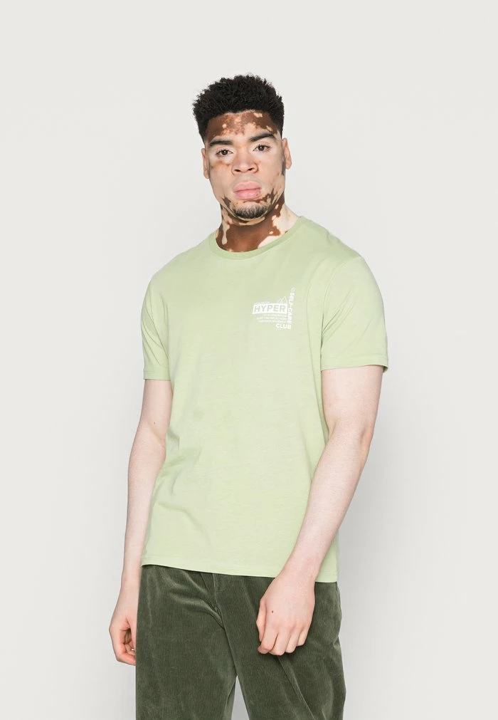 Pier One Print T-shirt - Green 1 Pier One Print T-shirt - Green