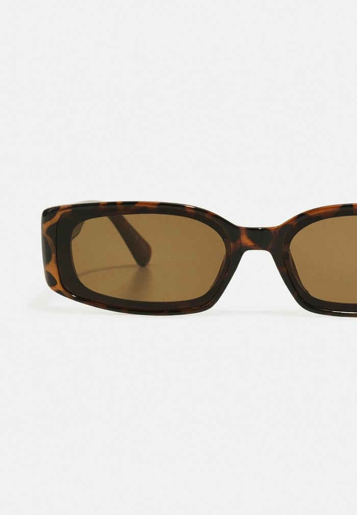 Pier One Sunglasses - Brown 3 Pier One Sunglasses - Brown - Image 3