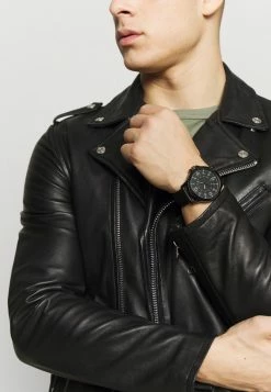 Pier One Watch - Black