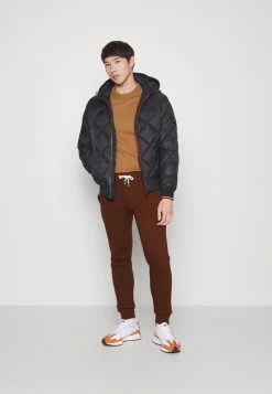 Pier One 2 PACK - Tracksuit Bottoms - Dark Brown/black