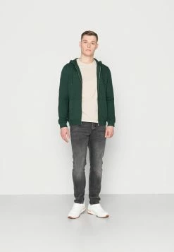 Pier One 5 PACK - Basic T-shirt - White/green/bordeaux/black/beige