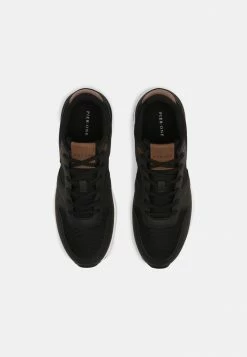 Pier One Trainers - Black -Pier One Shop 4b44282a6f1c4569ad3bed391a5f9502