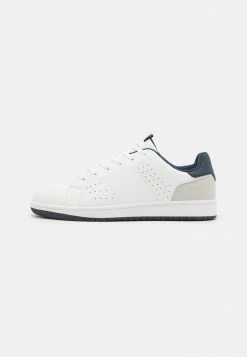 Pier One Trainers - White