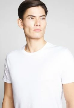 Pier One 2 PACK - Basic T-shirt - White/dark Blue -Pier One Shop 5d6a04d994e343d2903cc2c1666bad4b