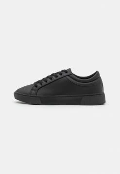 Pier One Trainers - Black