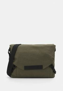 Pier One Across Body Bag - Olive