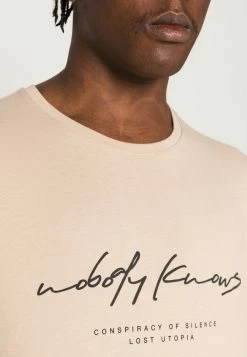 Pier One Print T-shirt - Tan -Pier One Shop 687b4184868e445abab0b9bda4cfc801