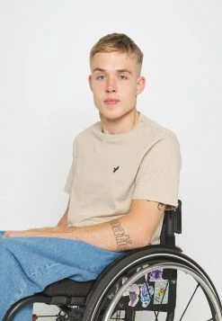 Pier One Basic T-shirt - Beige -Pier One Shop 6c509b4566c4430c85f170446749bb47