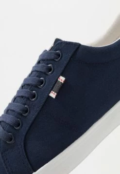 Pier One UNISEX - Trainers - Blue -Pier One Shop 6cff2e74bb2a42b69f8d3a3aa4748192