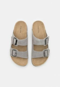 Pier One LEATHER UNISEX - Mules - Grey -Pier One Shop 6e172422b00e484a8ac21c5f565af9d6