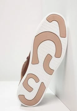 Pier One High-top Trainers - Brown -Pier One Shop 72deaec80e6d48e7bcd5b632079f8838