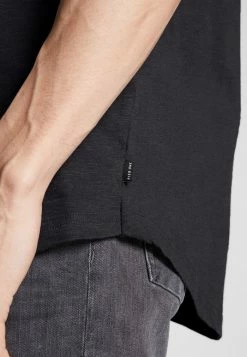 Pier One Basic T-shirt - Black -Pier One Shop 7a5a85eb54da478ca91edef0d380e1c9