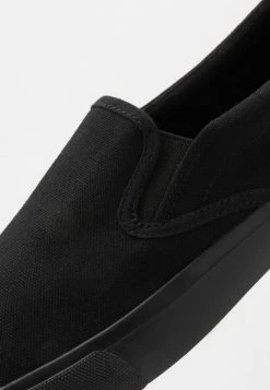 Pier One UNISEX - Slip-ons - Black -Pier One Shop 7a89ec85bedd4298894460037642661b