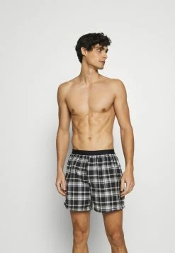 Pier One 3 PACK - Boxer Shorts - Black -Pier One Shop 874b8ccd623d4a7e81f8d9ffa6d5557c