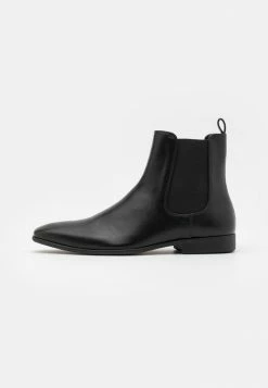 Pier One Classic Ankle Boots - Black
