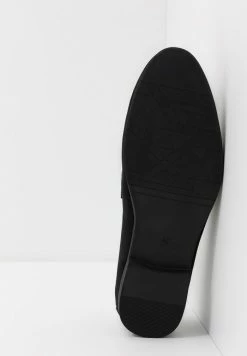 Pier One Smart Slip-ons - Black -Pier One Shop 90f78c5dac794f2dade5f7d7011877b9