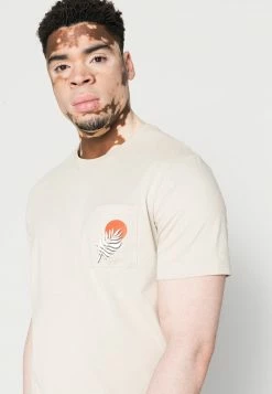 Pier One SUN LEAF STRAIGHT - Print T-shirt - Light Grey -Pier One Shop 950965bab0e64bb18510606e6affcc58