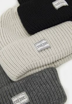 Pier One UNISEX 3 PACK - Beanie - Black/dark Grey/off-white -Pier One Shop 95a5e9e5960d44b887ec581a941f516e
