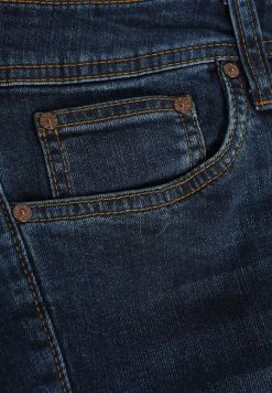 Pier One DISTRESSED DENIM SLIM FIT - Slim Fit Jeans - Dark Blue Denim -Pier One Shop 9832ee86e7b2424ca4a173a36ae6e237