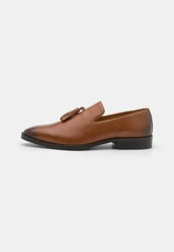 Pier One Slip-ons - Cognac