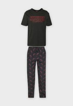 Pier One Pyjamas - Black/red