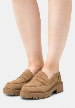 Pier One LEATHER - Slip-ons - Beige