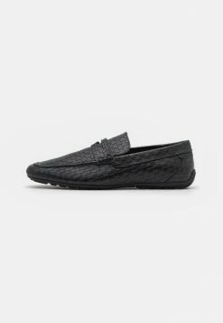 Pier One Slip-ons - Black