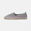 Pier One RENA ESPADRILLE UNISEX - Espadrilles - Light Grey