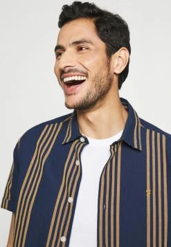 Pier One 5 PACK - Basic T-shirt - White/black/bordeaux -Pier One Shop ad1e5f105df94e638daafdd57d29d49c