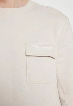 Pier One UNITED UTILITY CREW - Sweatshirt - Stone -Pier One Shop add857a40c3c49f6a9ebce650ab8cd43